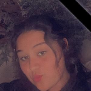 Meet your Posher, Dannia